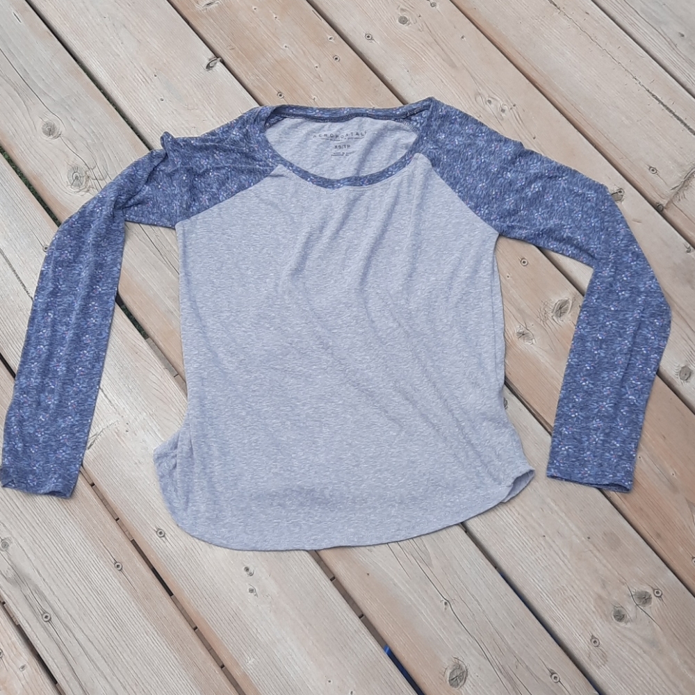 Aeropostale tee‎